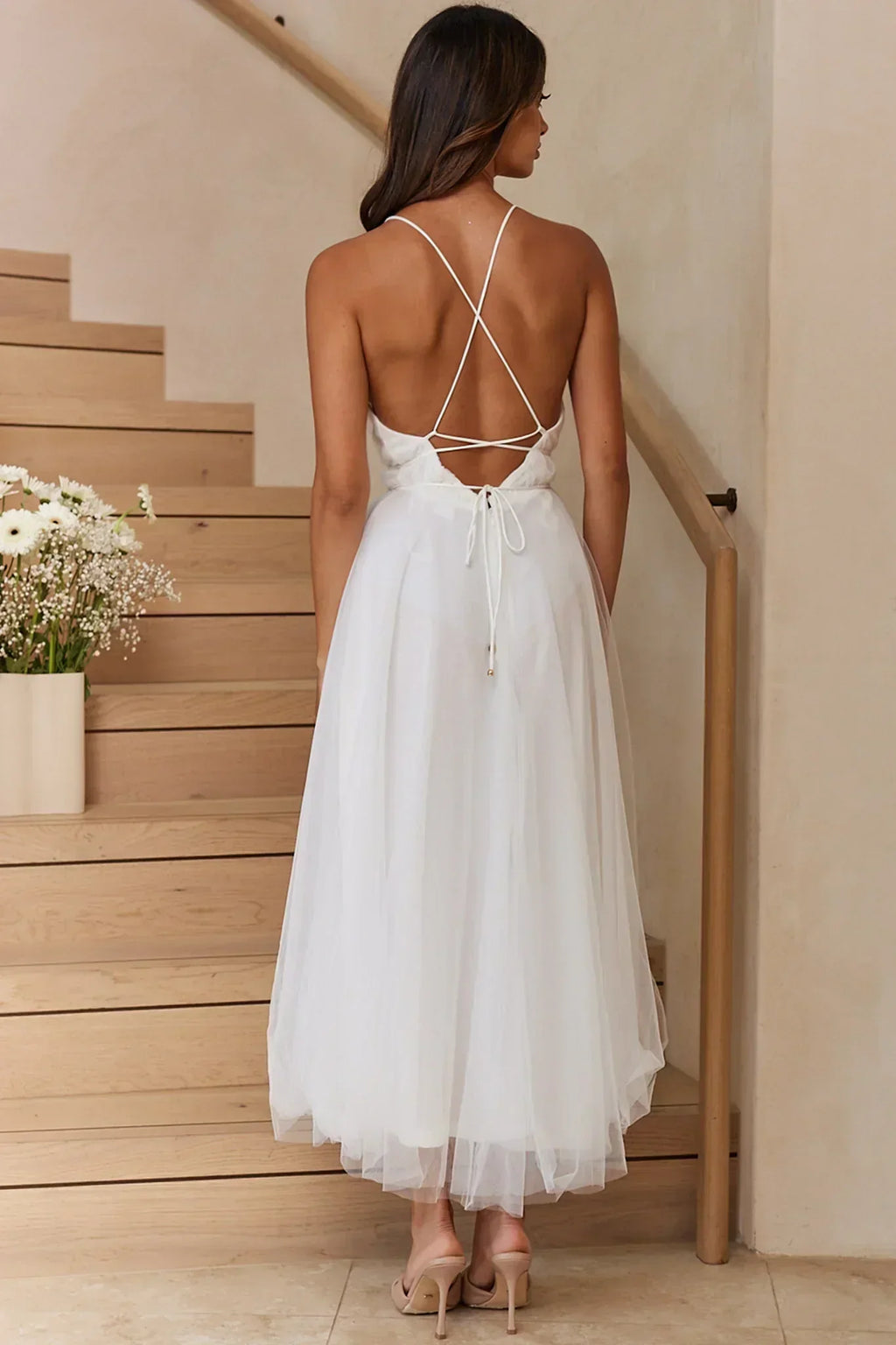 Robe Midi Blanche Superposition en Maille et Décolleté Plongeant Flottant