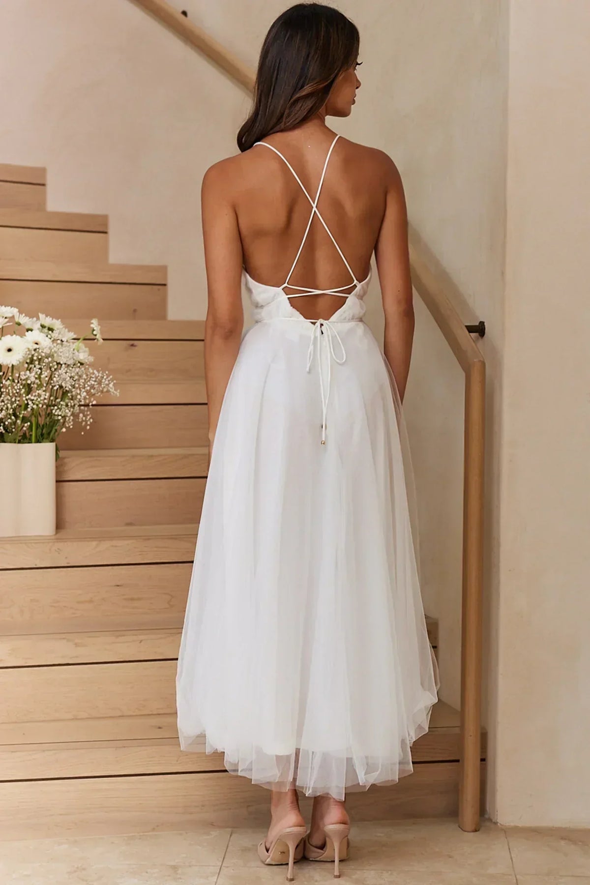 Robe Midi Blanche Superposition en Maille et Décolleté Plongeant Flottant