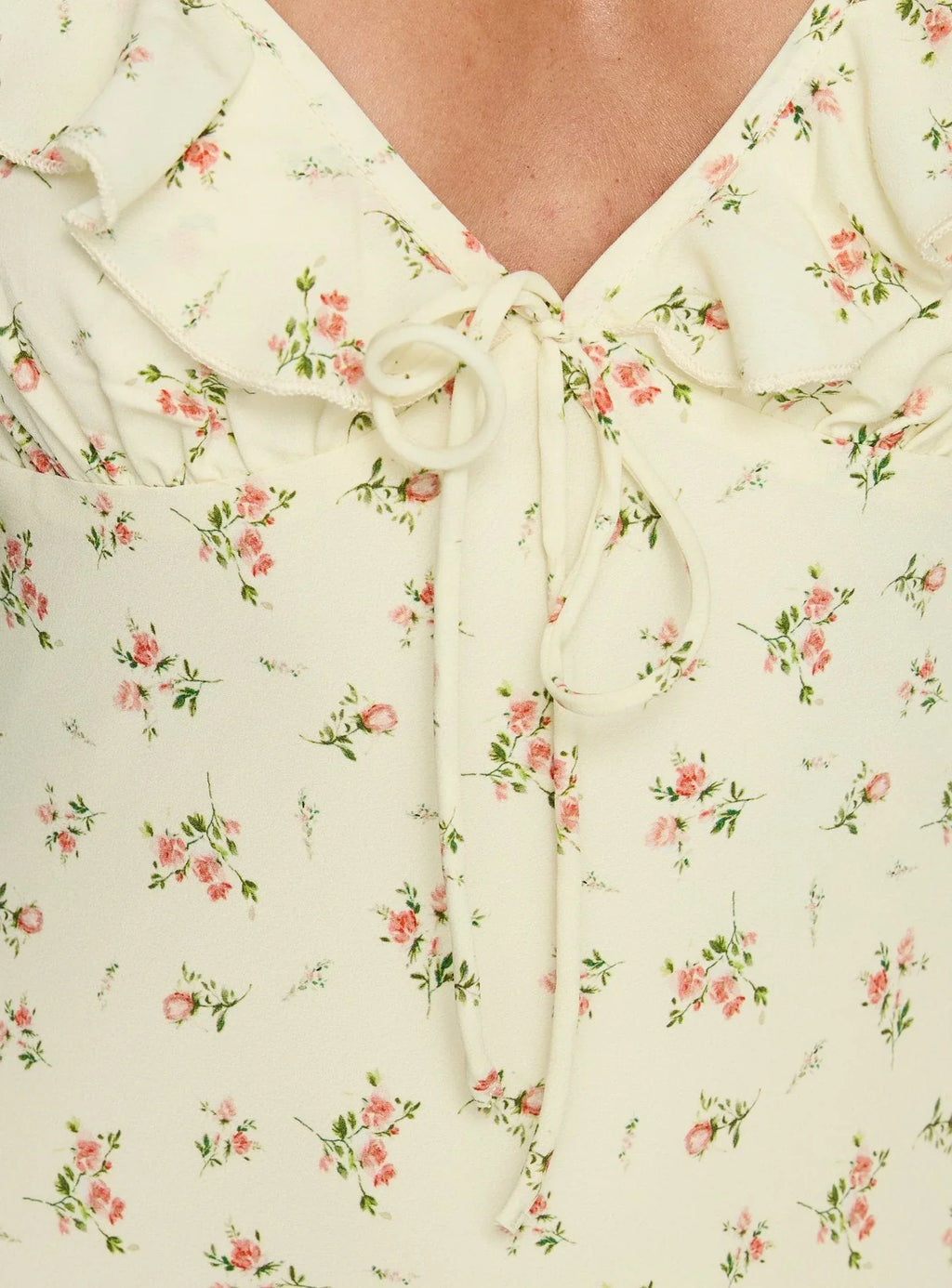 Robe longue Leabelle à volants, col en V, motif floral jaune