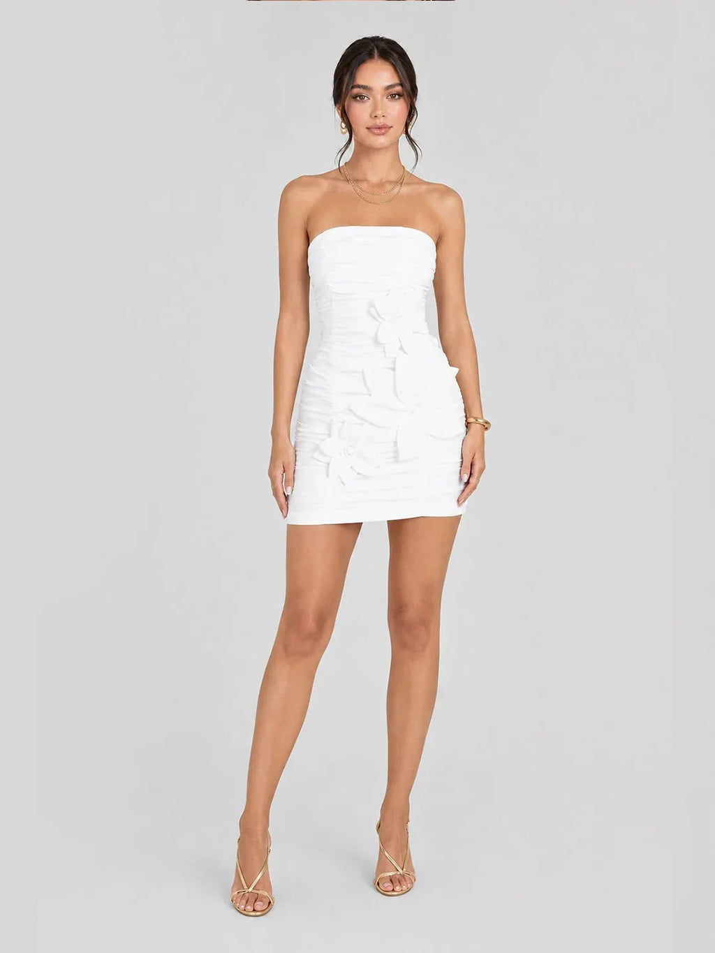 Mini-robe bustier à appliqués floraux 3D