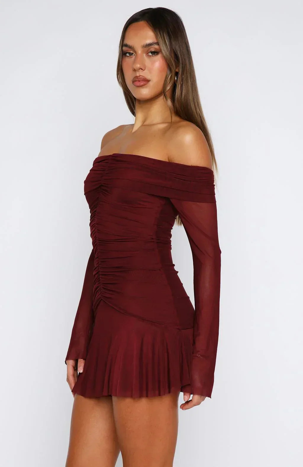Robe courte à manches longues Dreaming Of Yesterday bordeaux