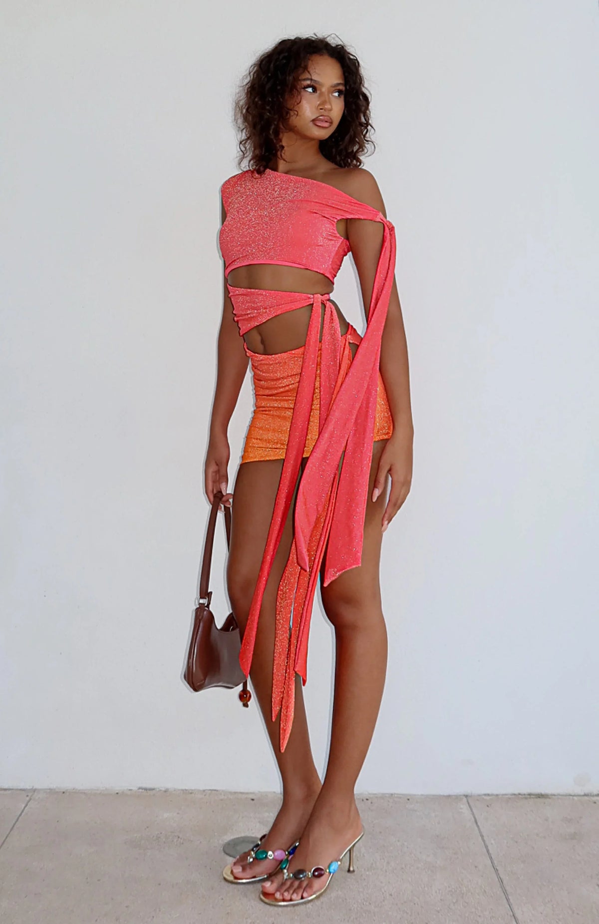 Mini-robe de gala de minuit Scarlett Inferno