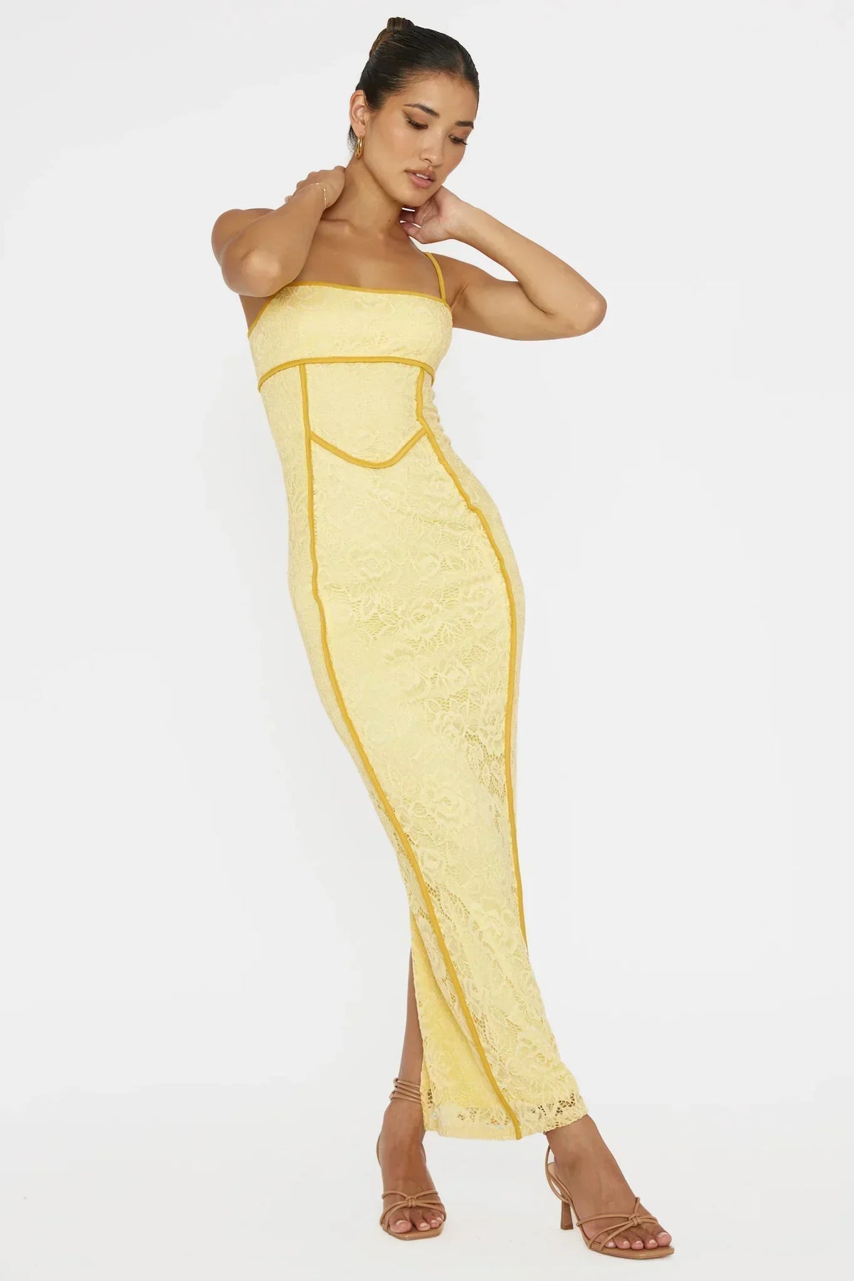 Robe midi Inga jaune à liseré en dentelle