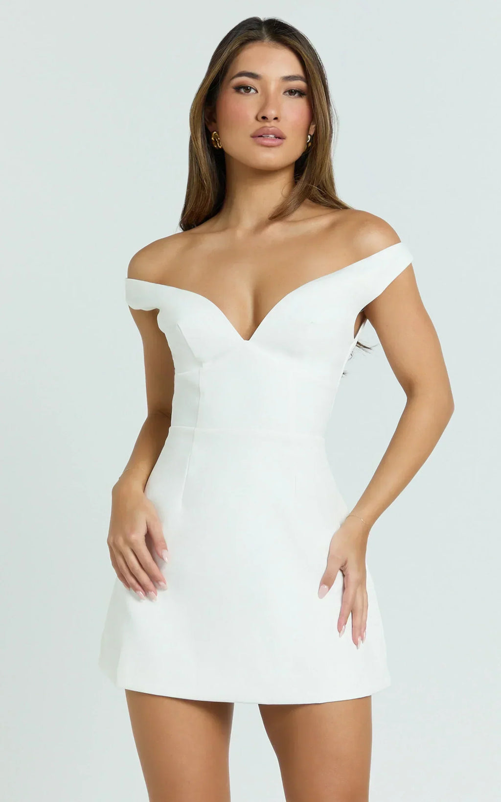 Mini-robe Irène - Robe bustier à épaules dénudées et jupe tulipe, coloris blanc