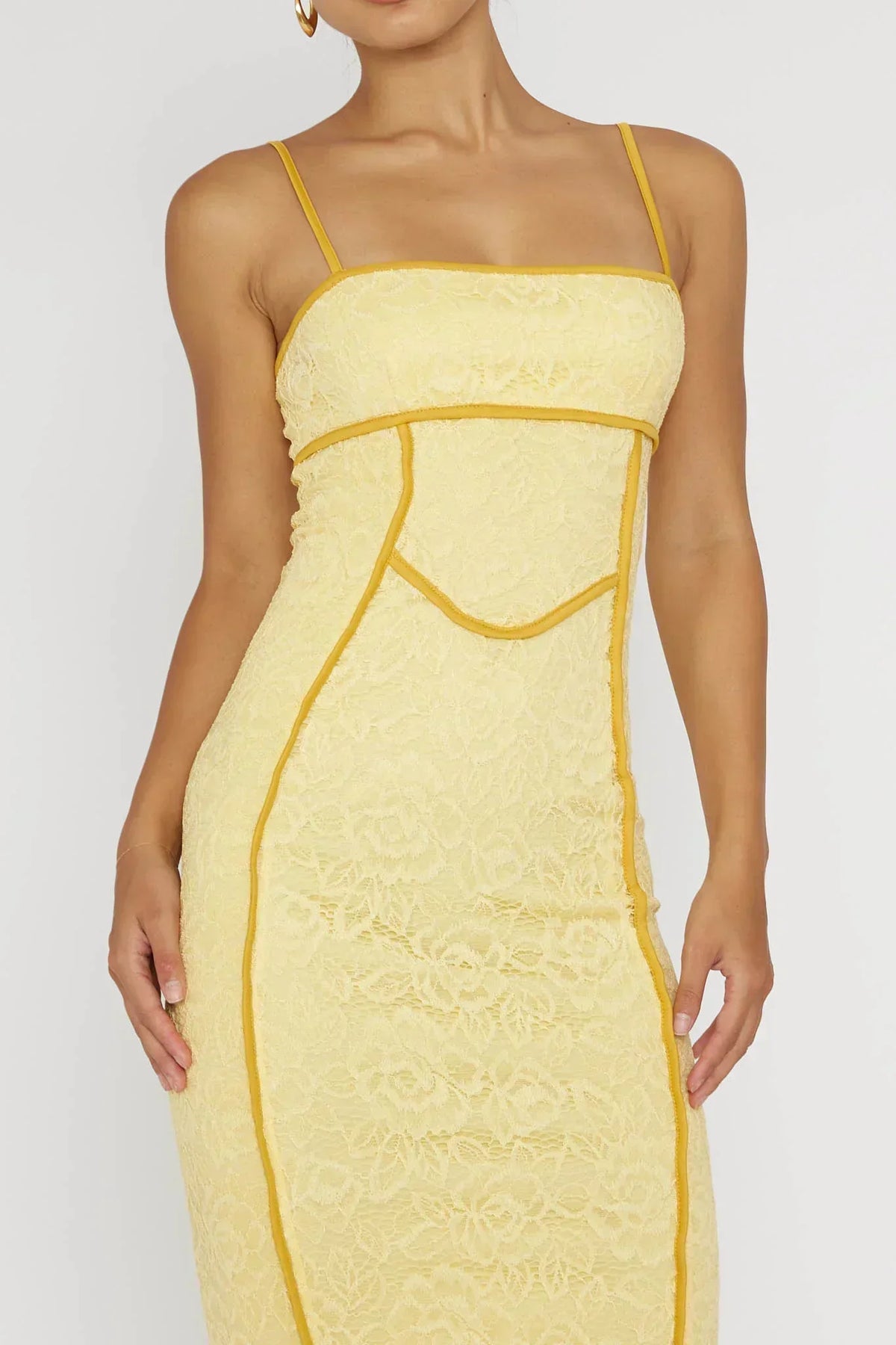 Robe midi Inga jaune à liseré en dentelle