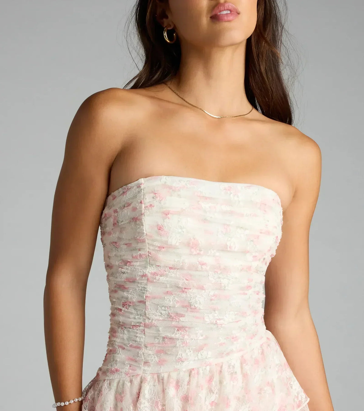 Robe Courte en Dentelle Fleurie Sweet Like That