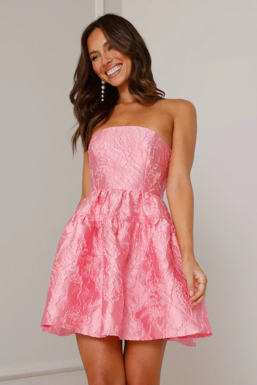 Mini-robe bustier Silhouette des rêves