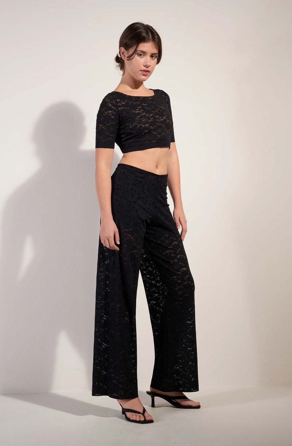 kalliope Black lace halter neck crop top