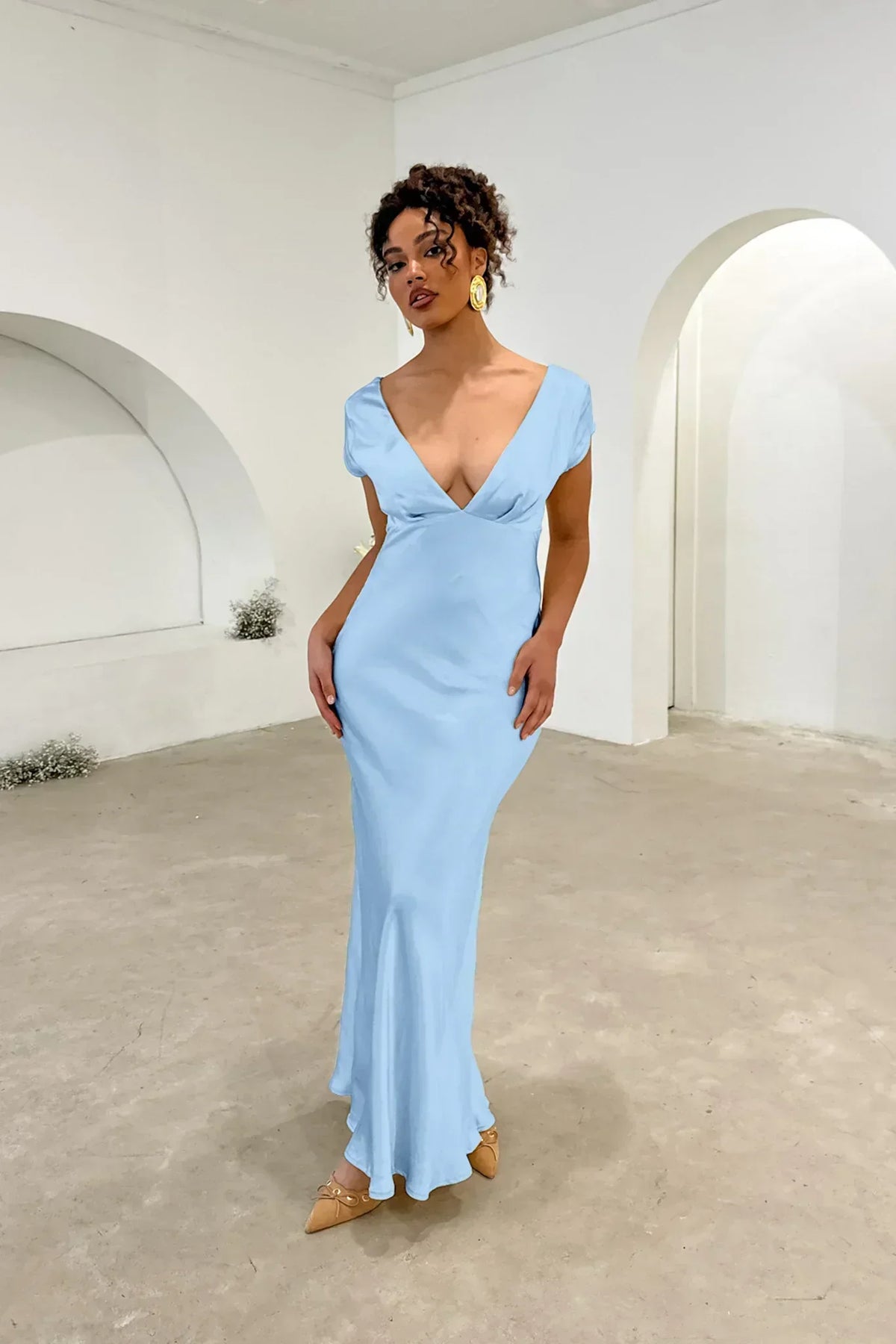 Robe midi torsadée dos en V Lucinda bleue