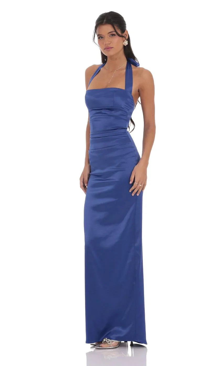 Robe longue licou en satin bleue