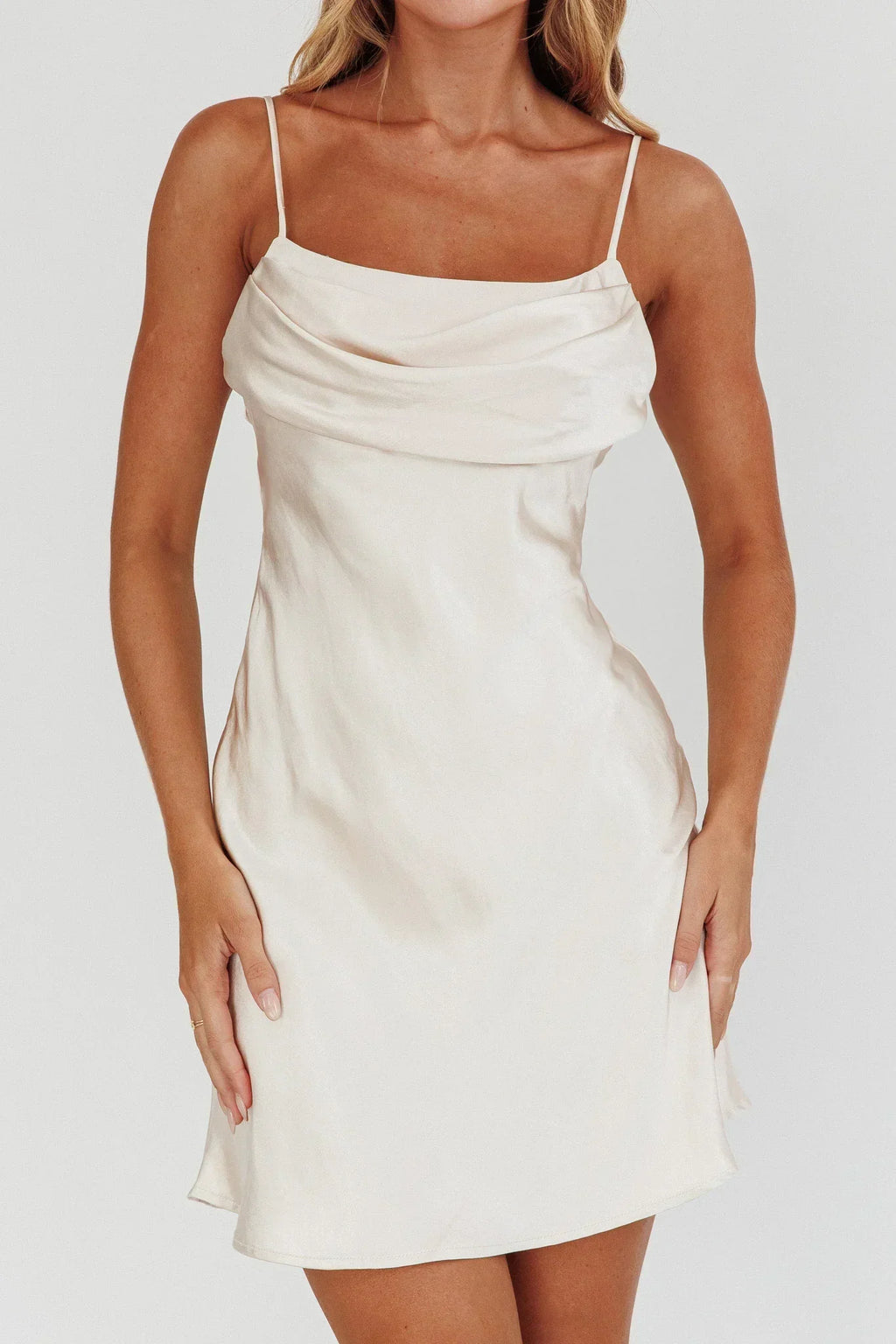 Mini-Robe Plissée Champagne Well Versed