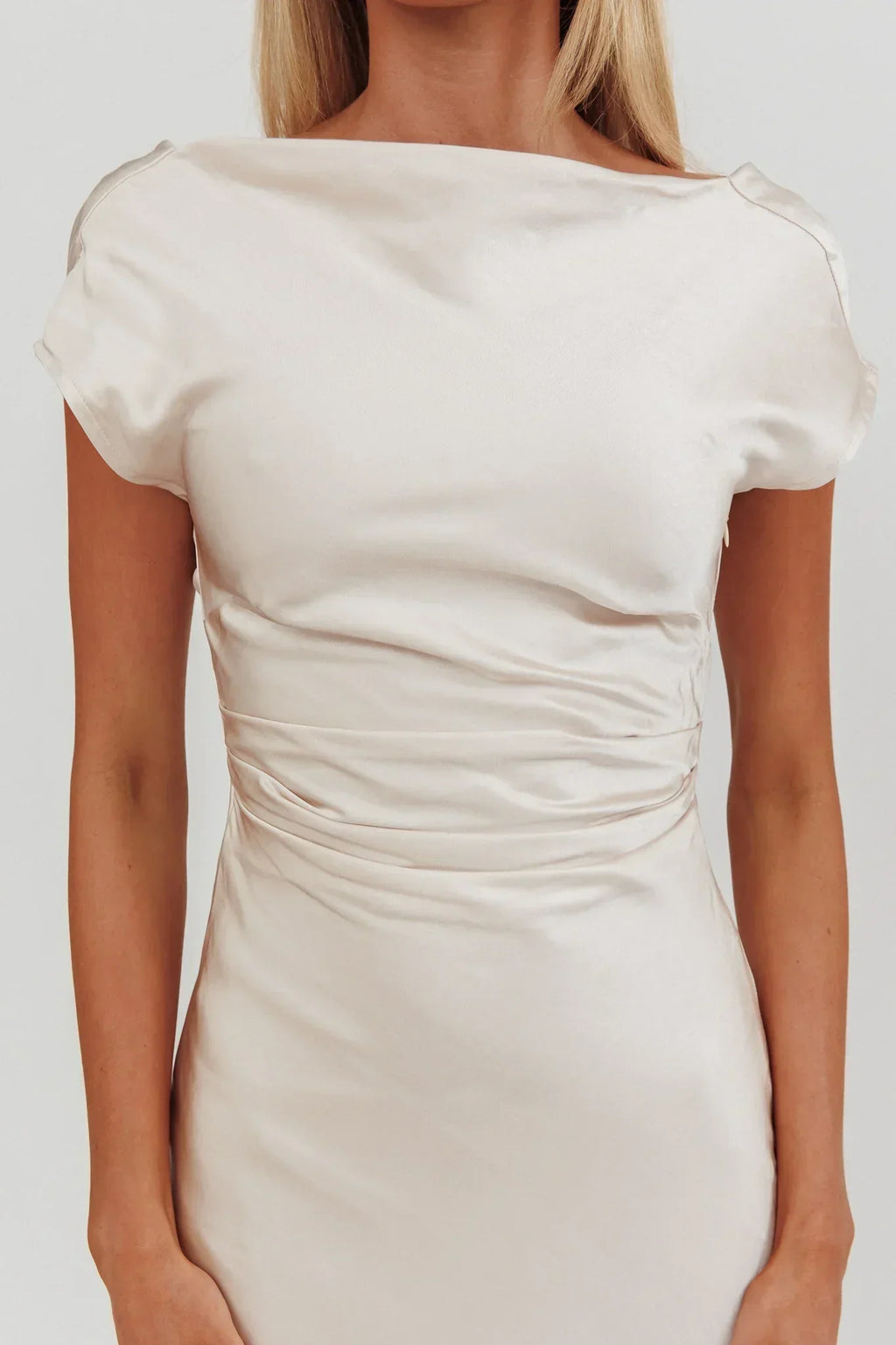 Robe midi Loveland à manches courtes et dos bénitier - Champagne