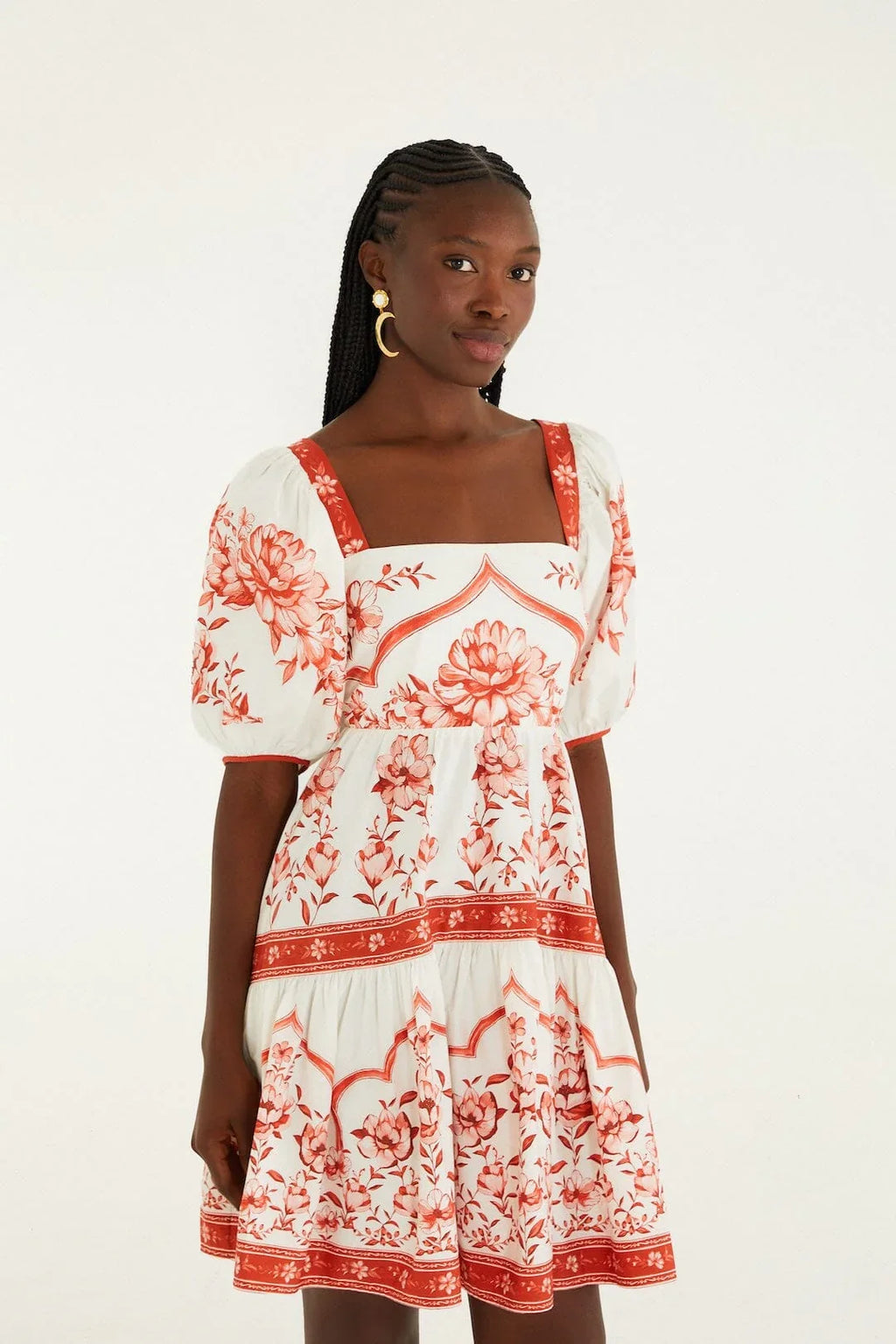 Mini-robe de jardin en porcelaine rouge