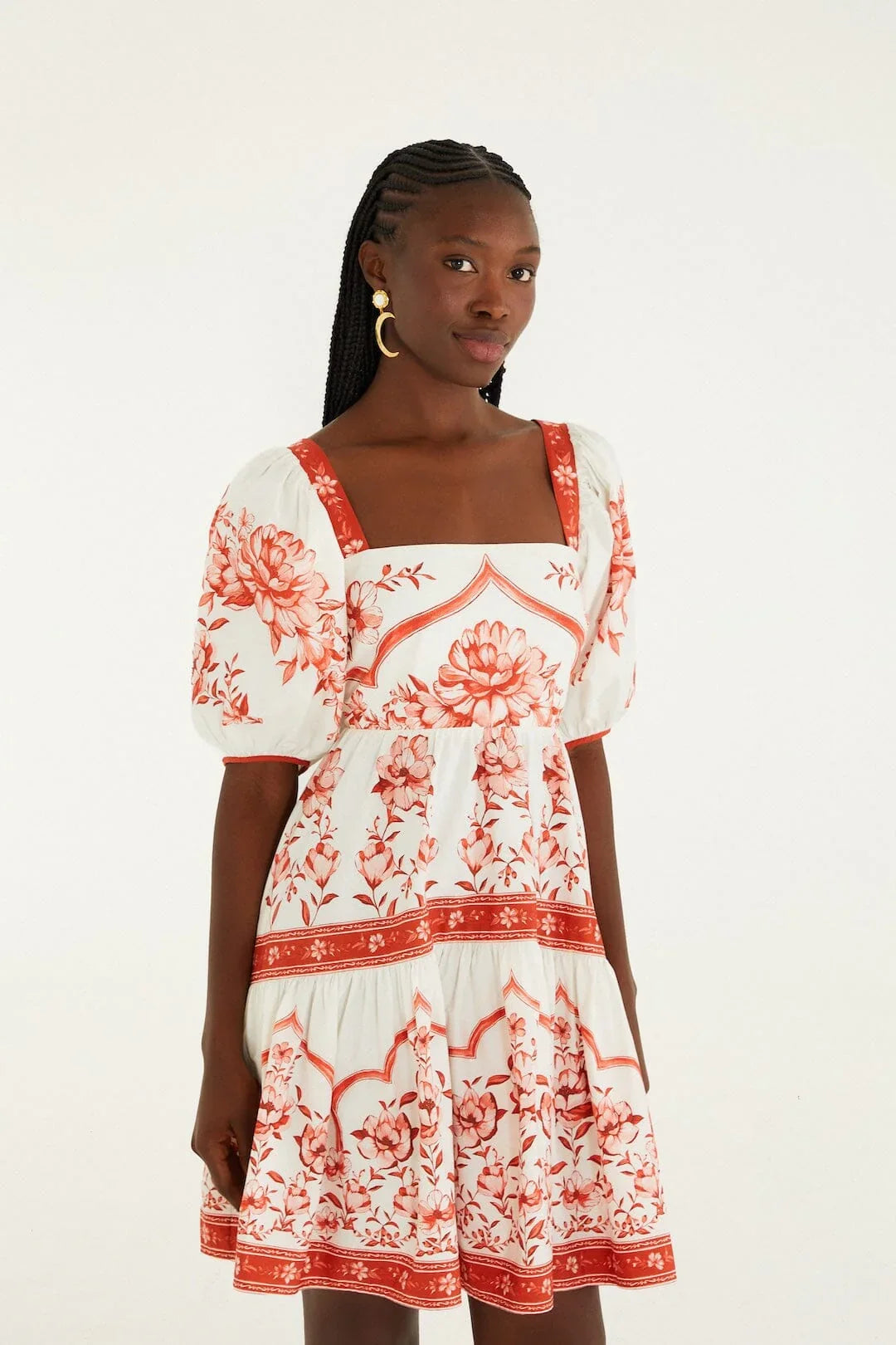 Mini-robe de jardin en porcelaine rouge