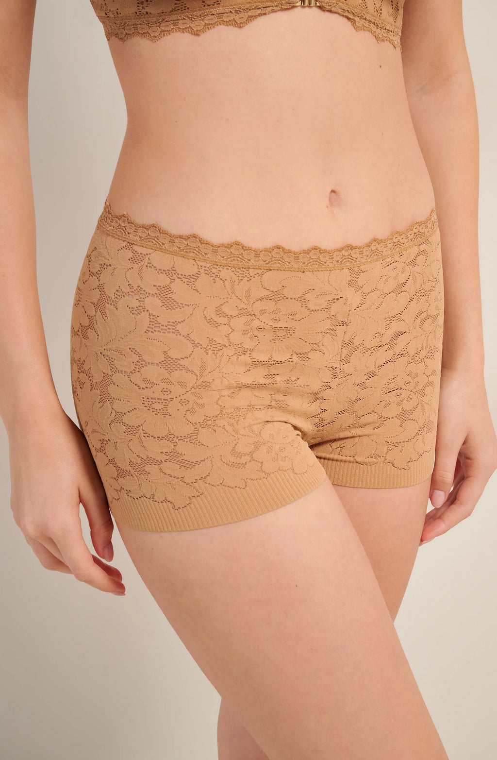 Shorty en dentelle bobby Biscuit