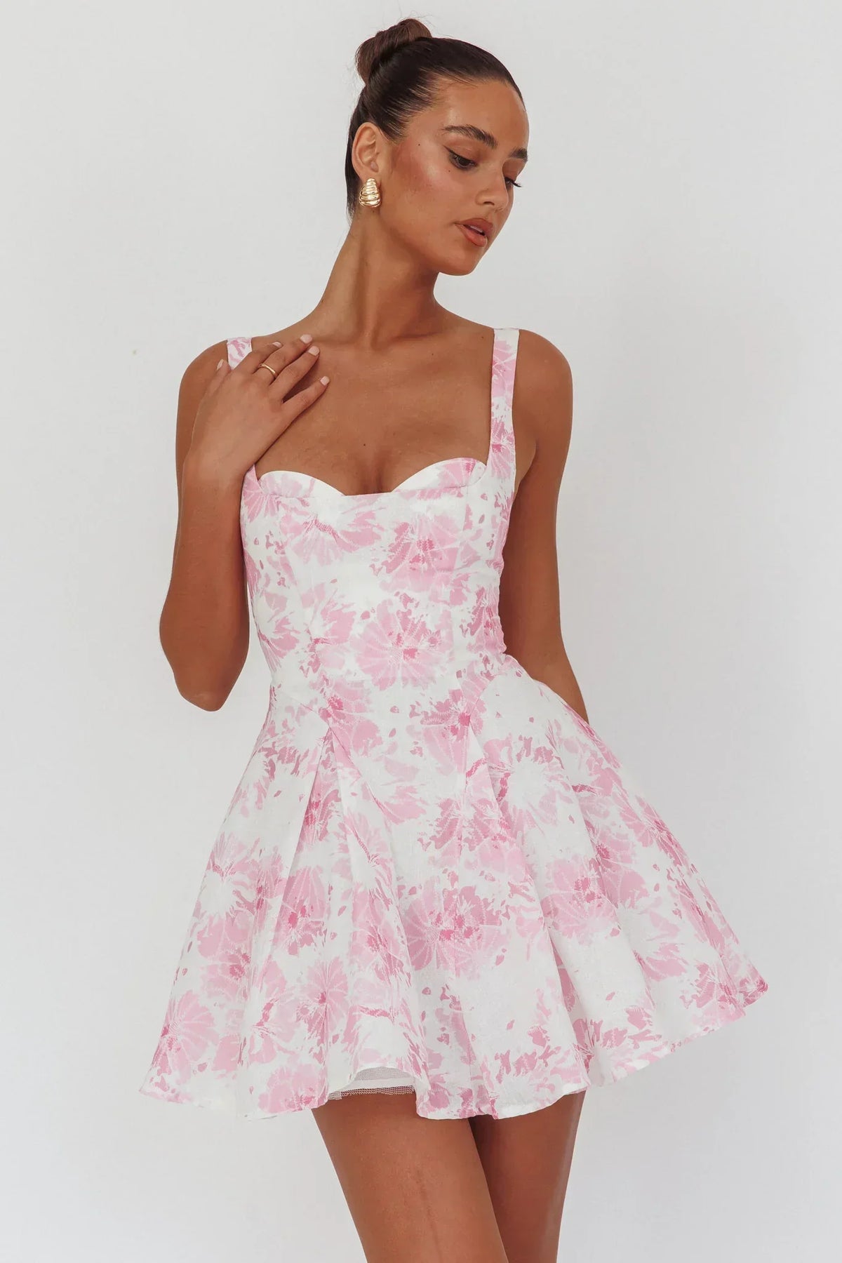 Robe Courte Épaules Dénudées Florale Rose Attire-Mon-Regard