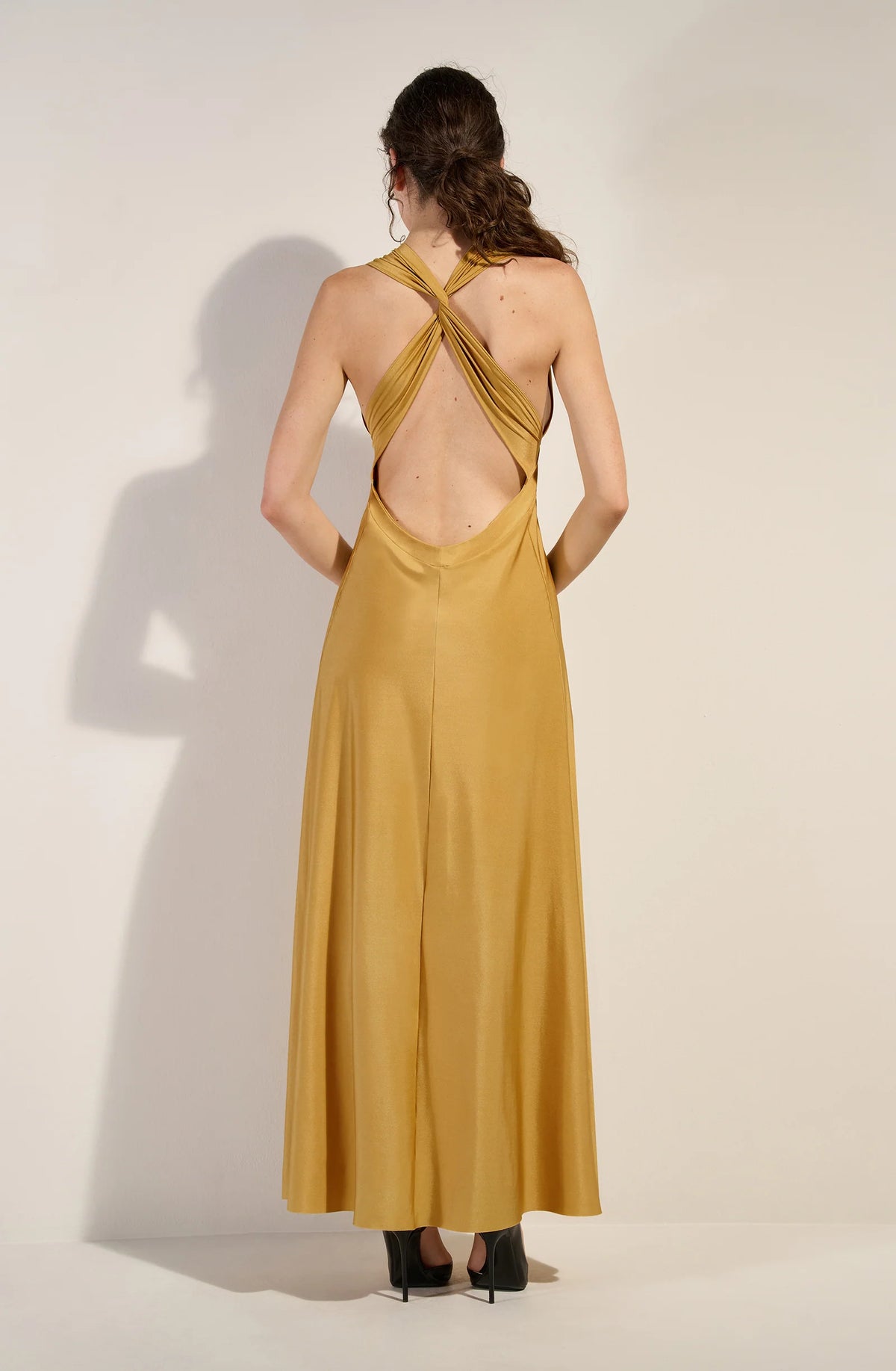 Robe longue dorée Reena