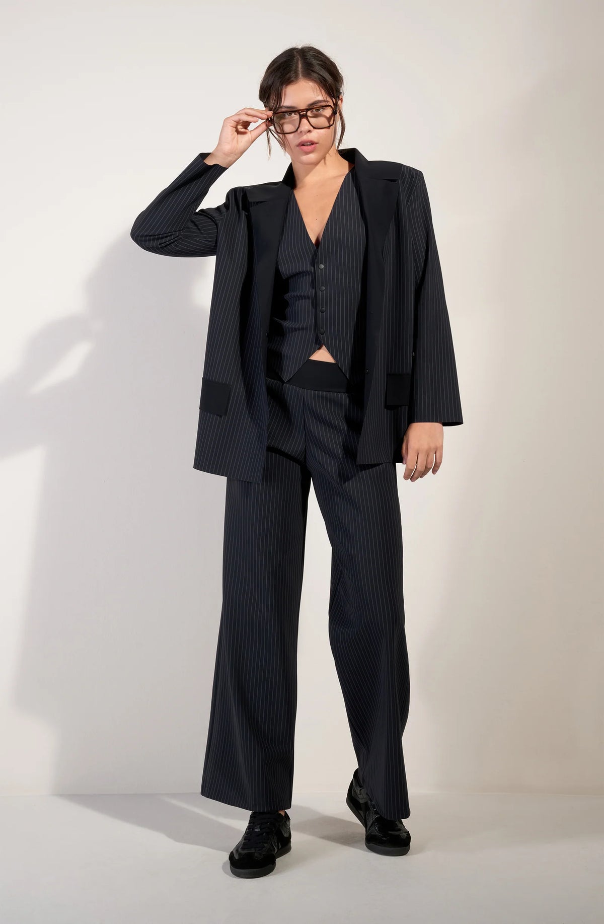 gabie Black vest