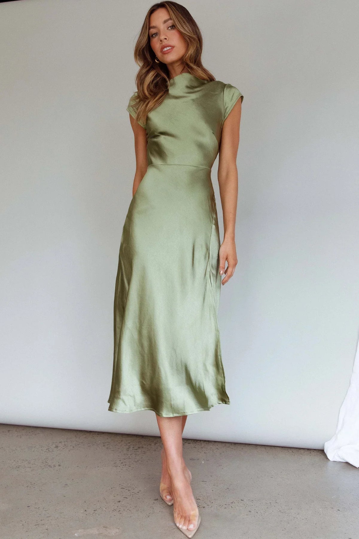 Robe Midi Lucinda avec torsade au dos olive