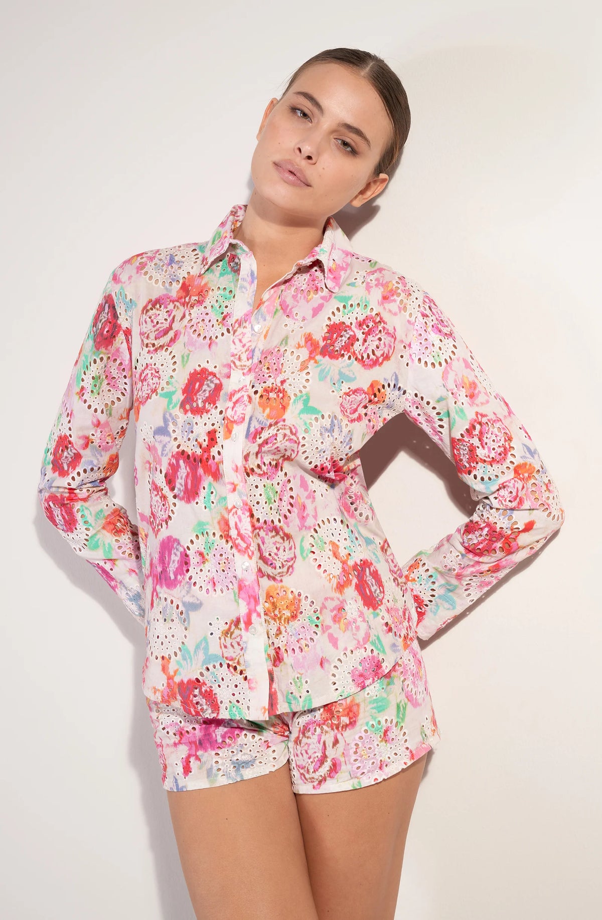 cyntia Button-down shirt in printed English embroidery