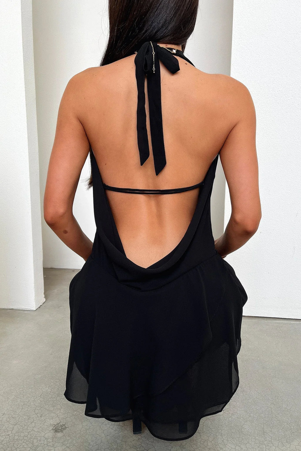 Mini-robe courte décolleté bénitier Cleo - Noir