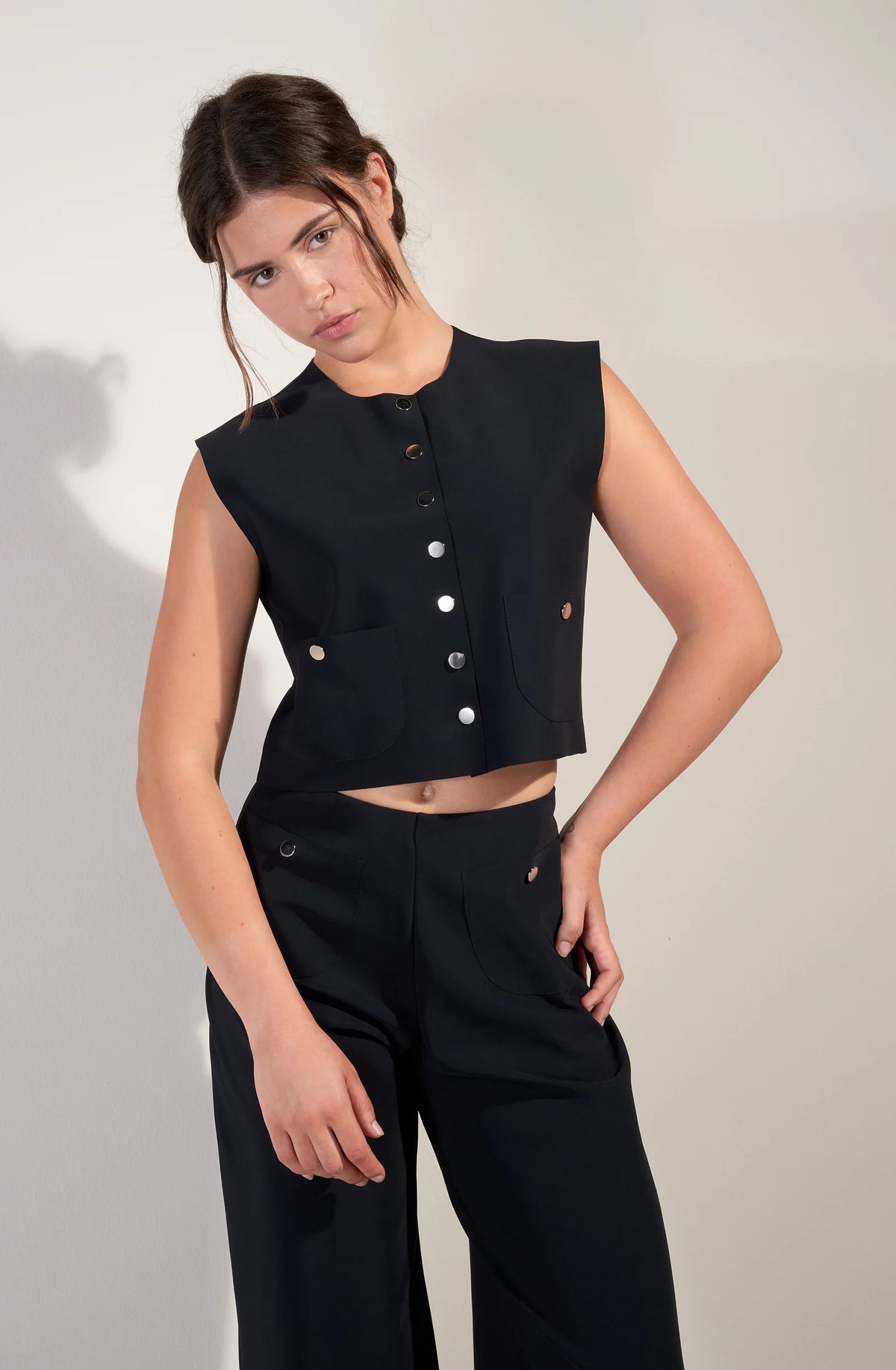 Gilet noir sans manches Tanhi
